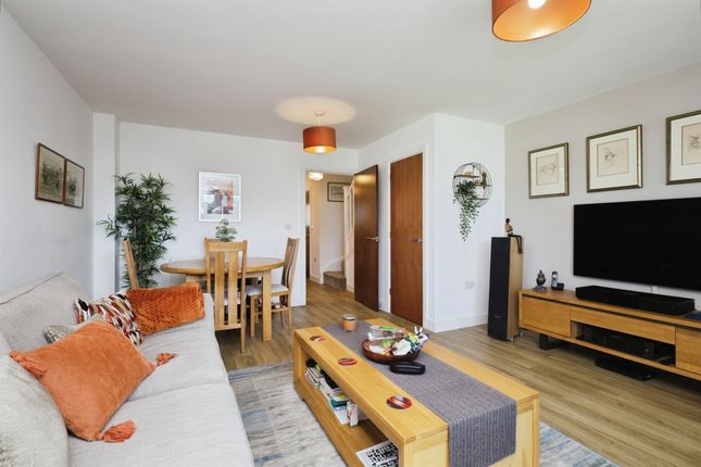 18, Birch Road, Polegate photo 4