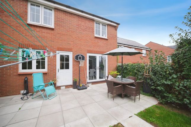 4, Somerset Grove, CALDICOT photo 4