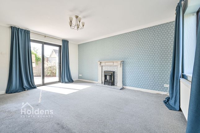 38 Calder Avenue, Preston photo 2