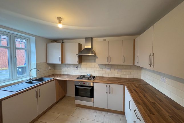 51, Sutton-in-Ashfield photo 2