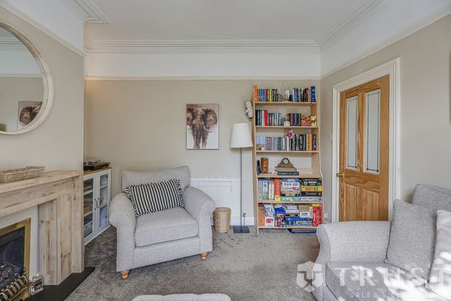 53 South Parade, Cleckheaton photo 4