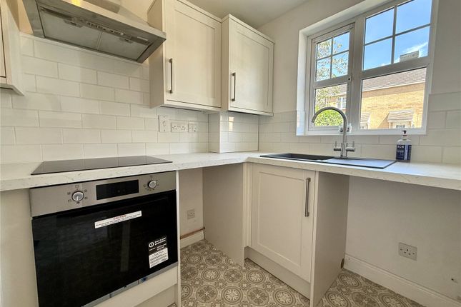 63, Neptune Drive, East  Yorkshire photo 4