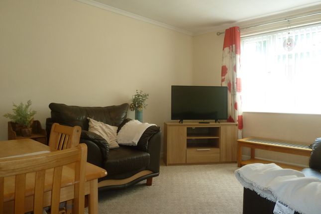 63, Chichester Close, Exmouth photo 3