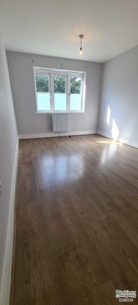 Flat 8, Cadwell Green, Cadwell Lane, Hitchin photo 3