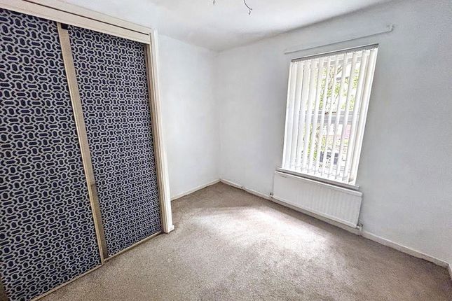 16 Oriole House, Lyndhurst Road, Newcastle upon Tyne photo 3