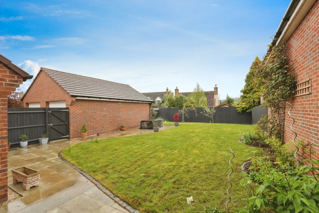 Detached house for sale in Barley Fields, Stratford-Upon-Avon, Warwickshire