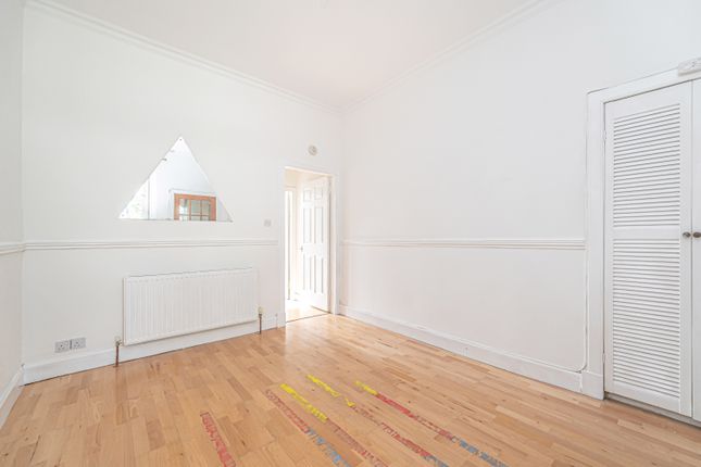 42c, Broomhead Drive, Dunfermline photo 3