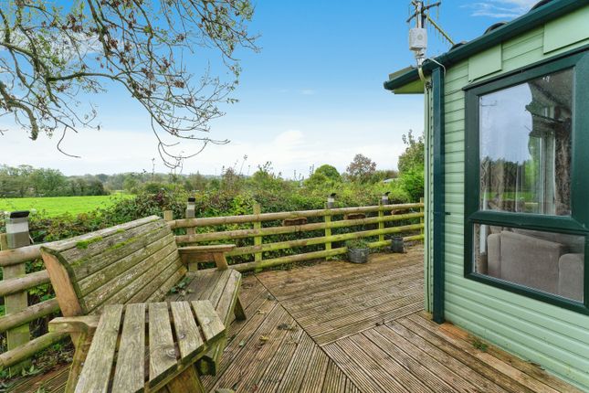 Mobile/park home for sale in Rhos Park, Llandrindod Wells