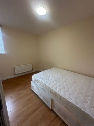 16A Park Street, Luton photo 2