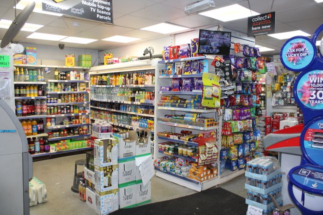 Thumbnail Retail premises for sale in Oxford Street, Ripley