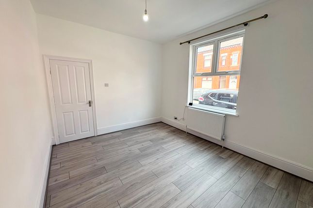 29, Salford photo 4