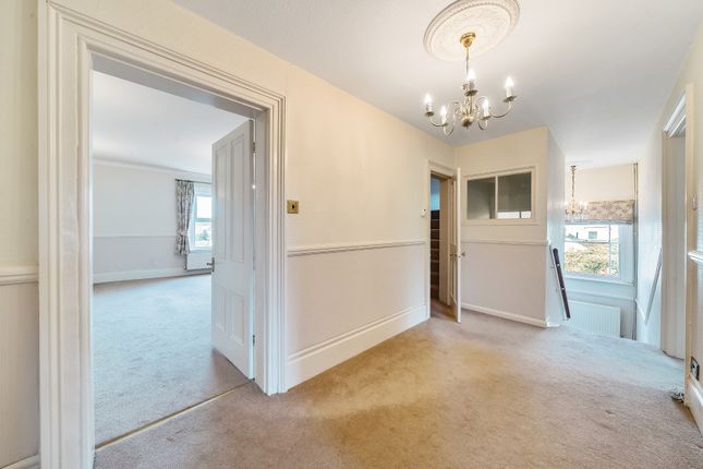 Flat to rent in Pittville Circus Road, Pittville, Cheltenham