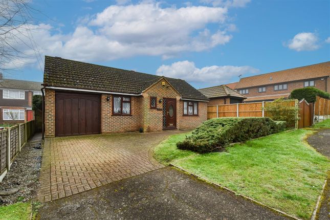3-bed house on 1a, Glen Hazel, Brentwood, £550,000