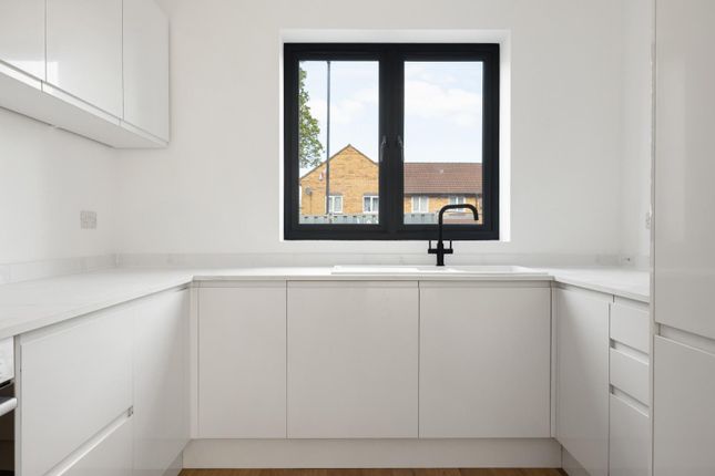 727, Bishport Avenue, Bristol photo 4
