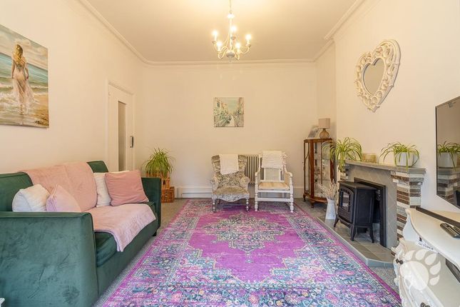 8, Runnymede Road, Stanford-Le-Hope photo 4