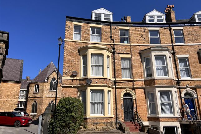 Flat to rent in Albemarle Crescent, Scarborough