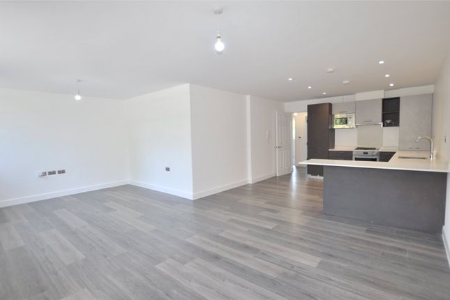 Flat 7, Redstone Apartments, 4, Rectory Park, South Croydon photo 4