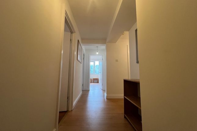 Flat 46, Tilehurst Court, Salford photo 5