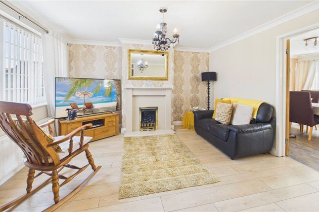67, Norham Walk, Middlesbrough photo 3