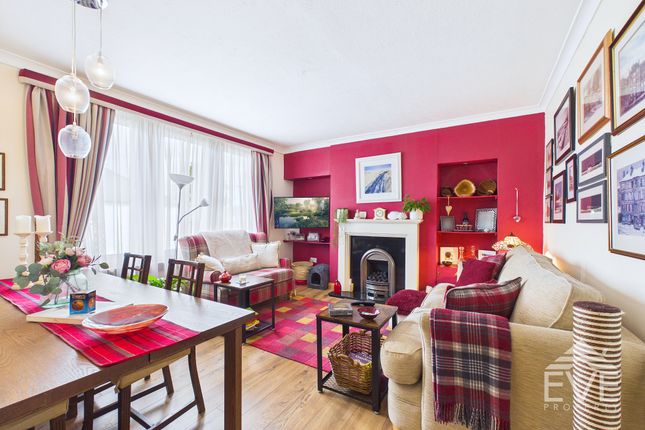 66, Andrew Drive, West Dunbartonshire photo 4