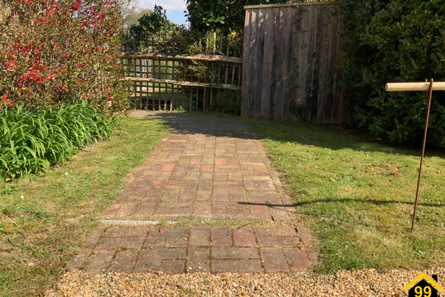 Willow Cottage, Tismans Common,, Rudgwick, Horsham photo 3