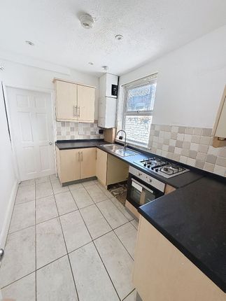 28 Victoria Street, Stoke-on-Trent photo 5