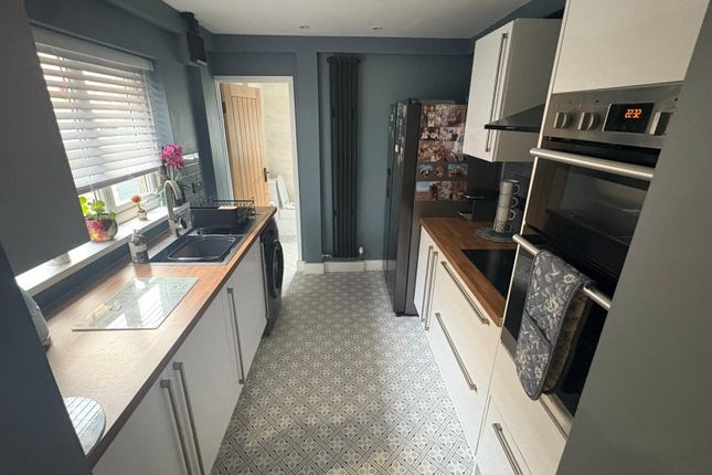 2, Valley Road, Ebbw Vale photo 5