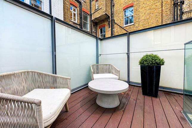 Duke Street, London photo 3