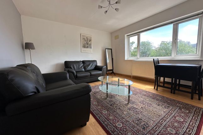 12 Warwick Court, Michaelmas Road, Coventry photo 3