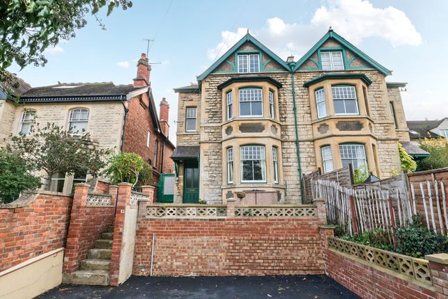 1372392-6-68F8c4d...