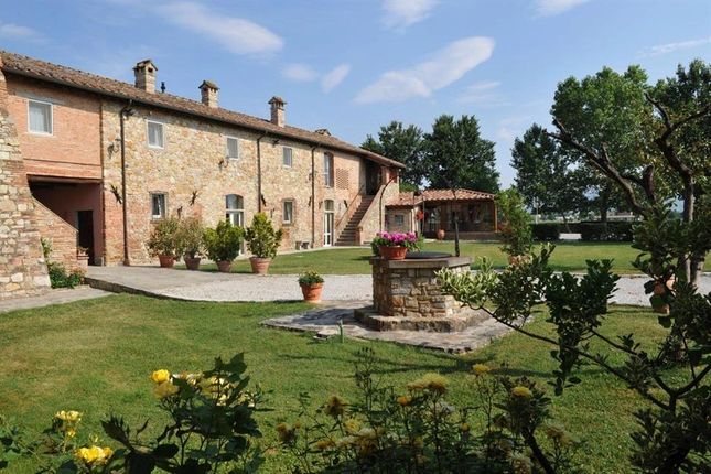 Thumbnail Villa for sale in Sansepolcro, Tuscany, 52037, Italy