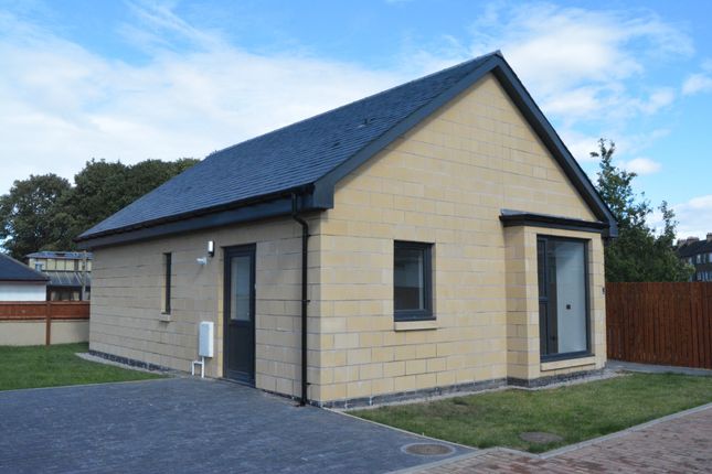Thumbnail Bungalow for sale in Oak Gardens, Denny, Stirlingshire