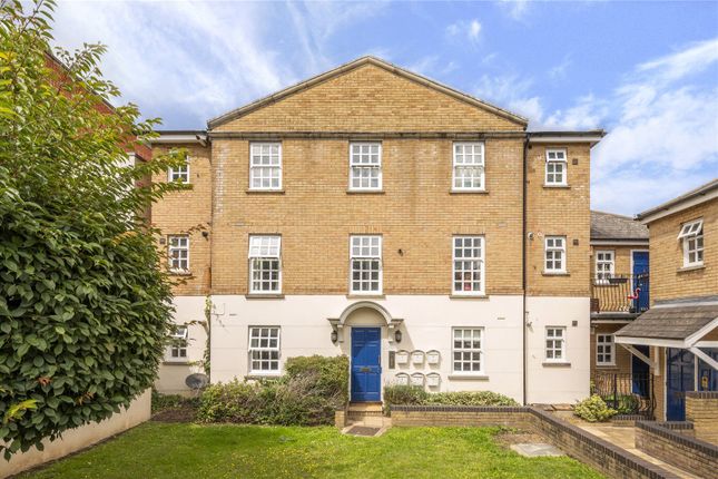 Thumbnail Flat for sale in Albany Mews, Barnsbury