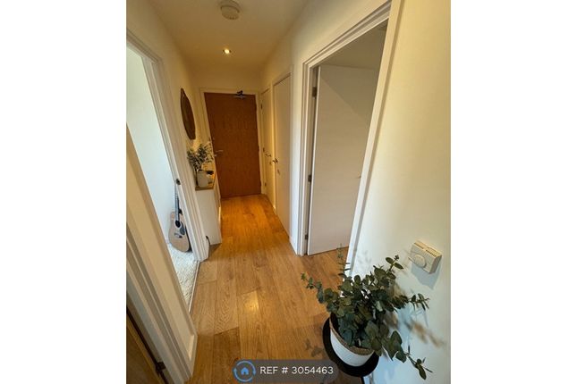 Apartment, Middlewood Lodge Middlewood Rise, Sheffield photo 3