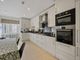 Thumbnail Flat to rent in Queen's Gate Gardens, London