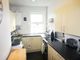 Thumbnail Flat to rent in Queens Road, Farnborough, Hants