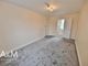Thumbnail Room to rent in Basildon Avenue, Ilford