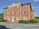 Thumbnail Flat to rent in Cambridge Square, Redhill, Surrey