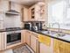 Thumbnail Town house for sale in Fitzwarin Close, Luton