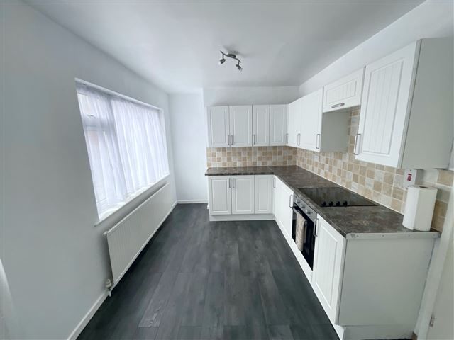 Property photo 3 of 21 Kitchen/Diner