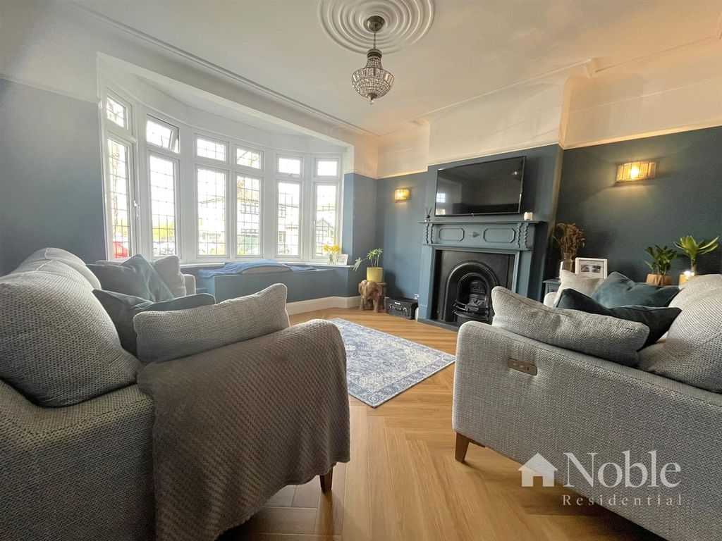 Property photo 3 of 19 Reception Room