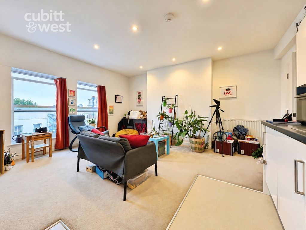 Property photo 3 of 13 Open-Plan Living