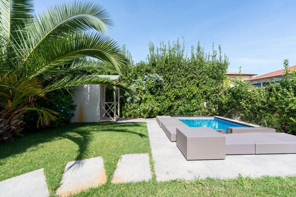 Property photo 3 of 38