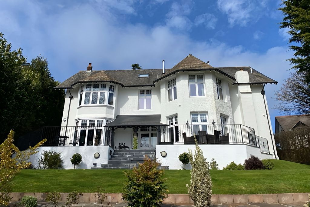 Property photo 1 of 60 Img_6160