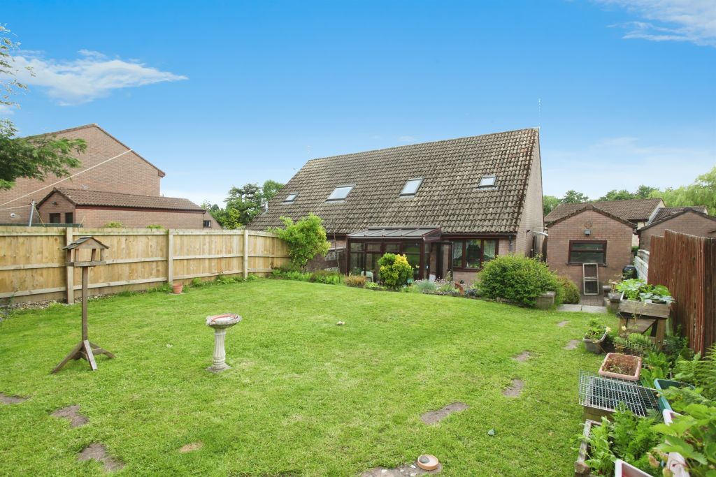 Property photo 2 of 17