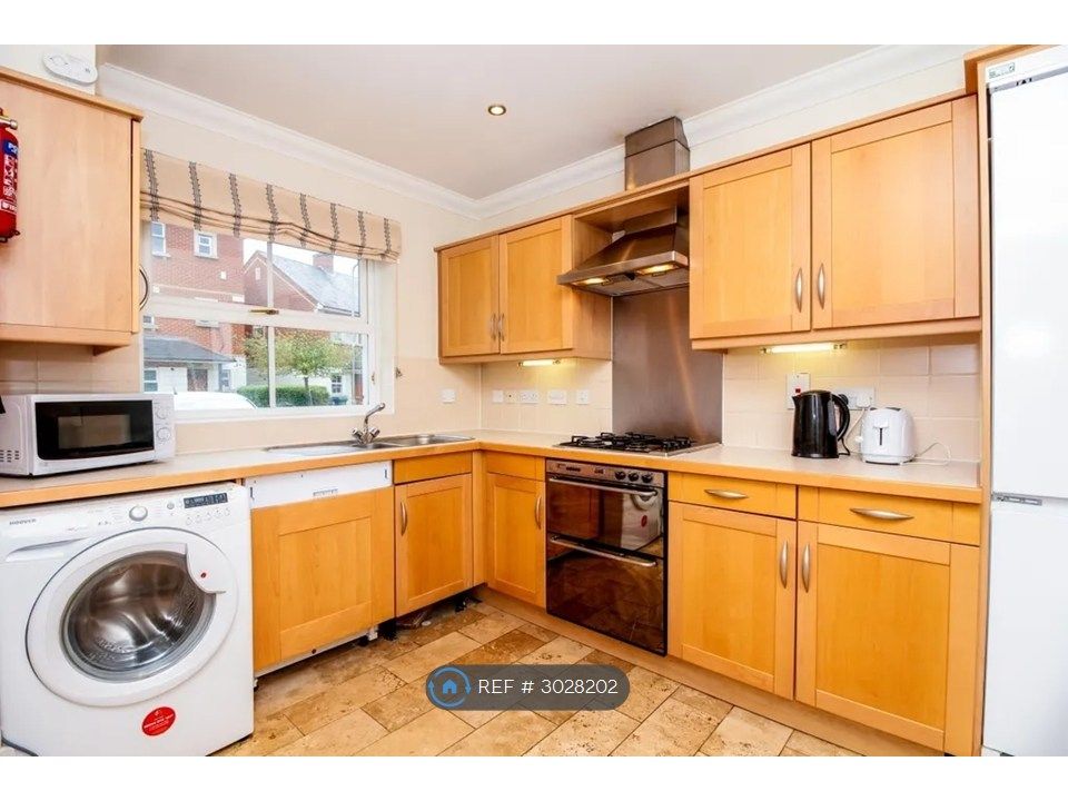 Property photo 2 of 3