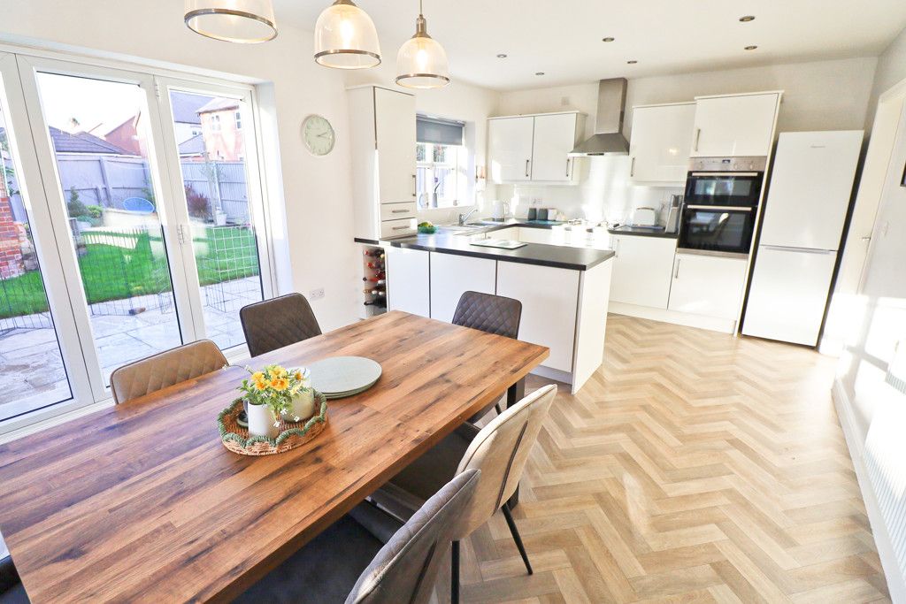 Property photo 2 of 18 Photo 40