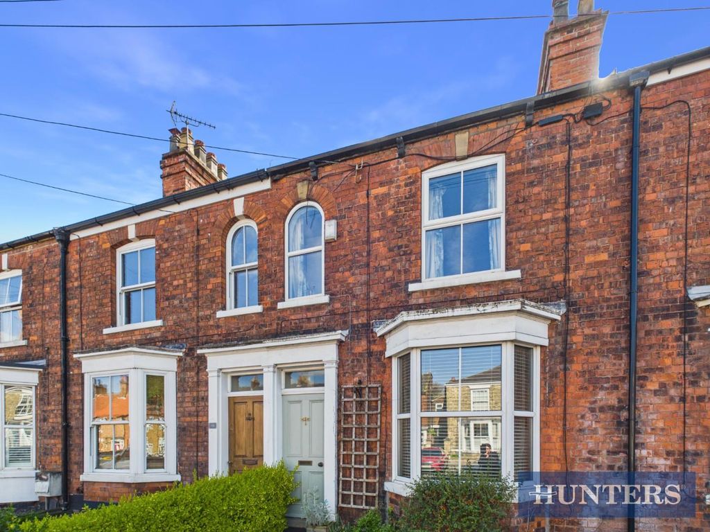 Property photo 1 of 18 Front View