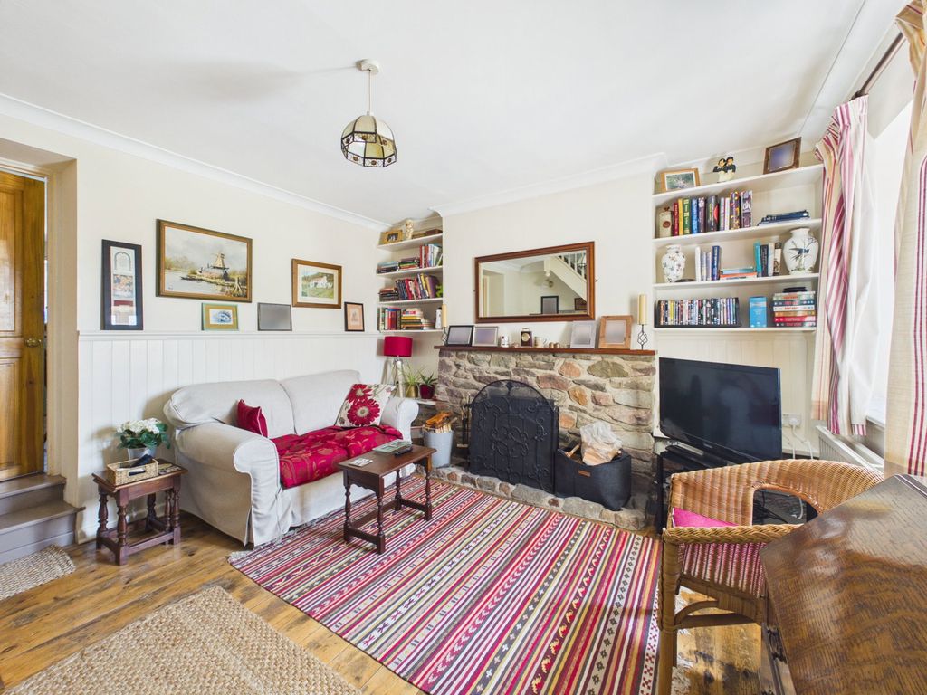 Property photo 2 of 18
