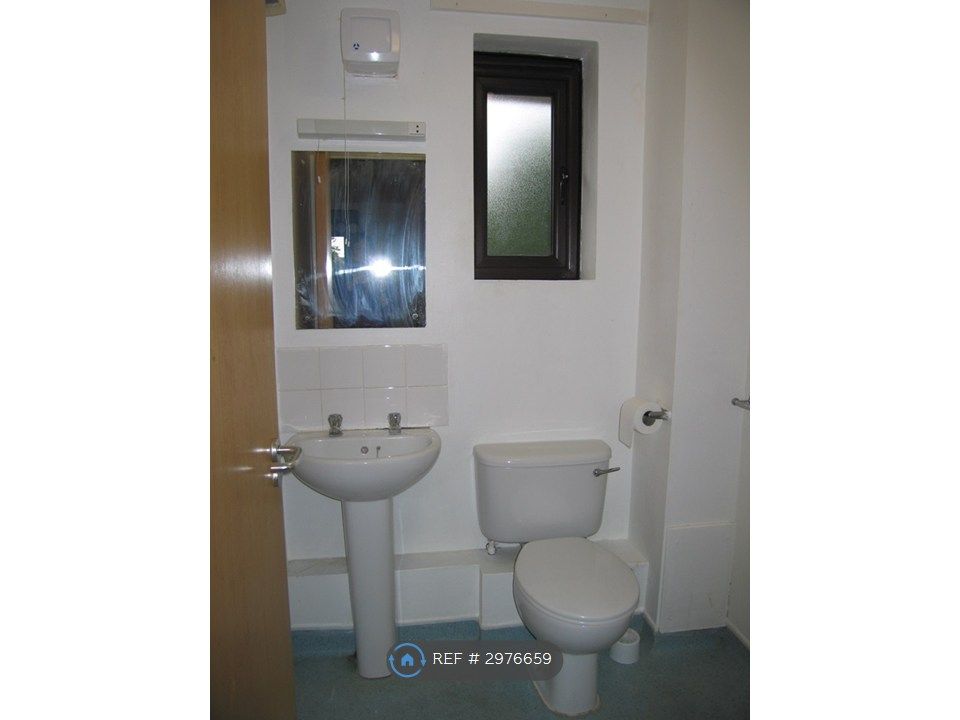 Property photo 3 of 5 Wet Room